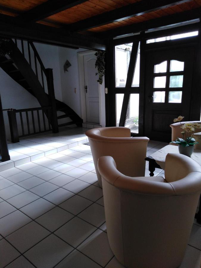 Fachwerkhaus In D 63667 Nidda Fuer 8 Bis 12 Personen公寓 外观 照片